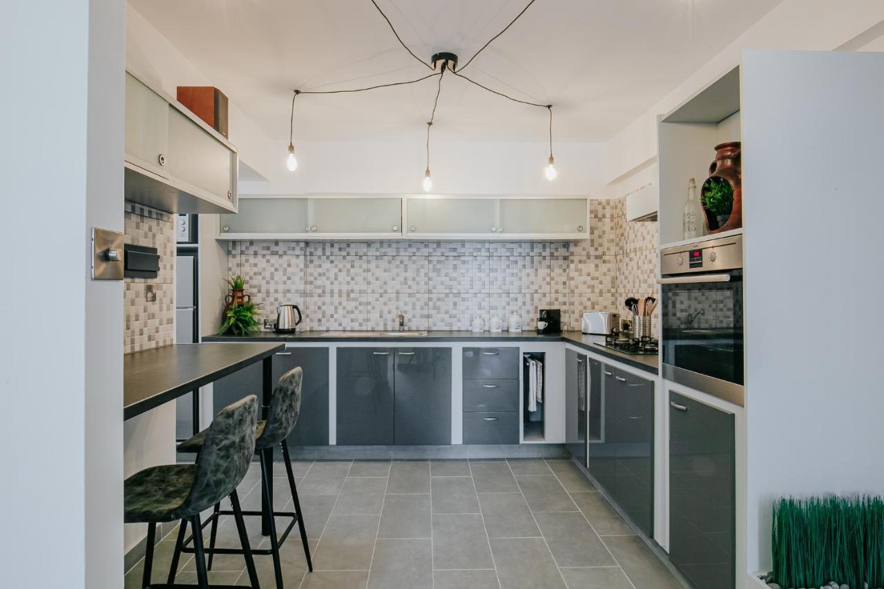 Lazaros Centre Apartment Larnaca Esterno foto